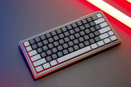 Cherry XTRFYがワイヤレスゲーミングキーボード『K63W Pro Compact』を発表！超広帯域（UWB）技術で8000Hzポーリングレートを実現し、有線並みの低遅延を実現