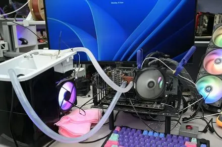 卓上製氷機がNvidia RTX 3060のGPUを驚異的に冷却？YouTuberが披露した型破りなPC冷却モッドが大反響！