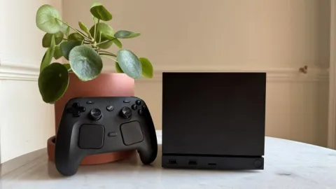 リビングでPCゲームを楽しむ新たな選択肢が登場！ Valveが満を持してリリースする『Steam Machine』の魅力と課題に迫る