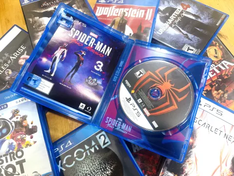 ソニーが2028年にPlayStation物理ディスク生産終了を発表！デジタル化の波が中古市場、所有権、ゲームの保存に及ぼす影響とは？