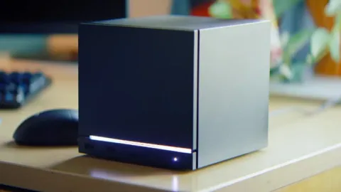 元PlayStationの吉田修平氏が新型『Steam Machine』を体験！「PS4時代に戻ったようだ」とパフォーマンスに辛口評価も、リビングでのゲーム体験は高評価