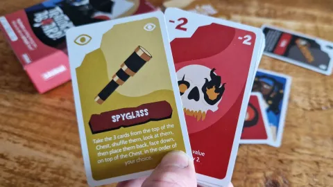 旅行がもっと楽しくなる！ 旅先で盛り上がる厳選ボードゲーム6選、移動中やホテルで家族や友人と白熱の頭脳戦を楽しもう！