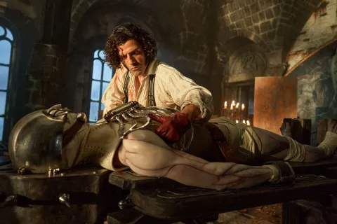 ギレルモ・デル・トロ監督のNetflix映画『Frankenstein』がCriterion Collectionから豪華デラックスエディションとして物理ディスクで登場！ ハロウィンに間に合う10月27日発売！