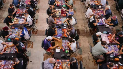 進化と情熱が交錯する『遊戯王OCG』の熱狂的なイベント「Yu-Gi-Oh! European WORLD CHAMPIONSHIP QUALIFIER 2026」が開催！懐かしさと新しさを両立する戦略と強固なコミュニティがゲームを支える