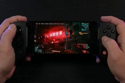 AndroidスマホでPCゲーム『サイバーパンク2077』がクラウドストリーミングなしで動作！ハイエンドスマホと強力な冷却システムが実現した次世代のゲームプレイに迫る