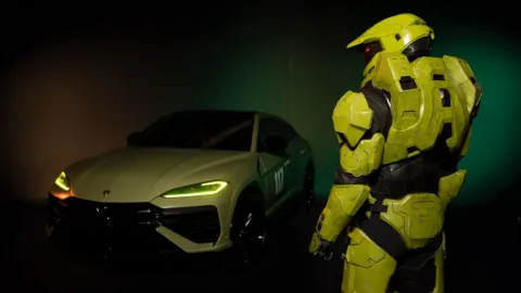 『Halo: Campaign Evolved』発売記念！ランボルギーニと『Halo』が異色のコラボレーション！「Lamborghini Urus SE Master Chief 117 Edition」が登場し、『Forza Horizon 6』でゲーム内リバリーも配信！さらに限定レプリカが当たるプレゼントキャンペーンも開催されます！