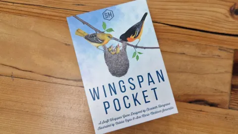 大人気ボードゲーム『ウイングスパン』の新作『Wingspan Pocket』が2026年8月28日に発売！スピーディーな展開と戦略性で初心者もベテランも楽しめる手軽な一作に