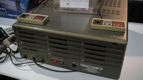 幻の業務用ゲーム機『ファミコンボックス』が稼働状態で日本のラブホテルから多数発見！レトロゲームファン歓喜のニュースが飛び込んできた！