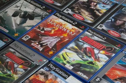 ソニー、PlayStation新作ゲームの物理ディスク生産を2028年1月以降に終了する方針を正式発表、ファンからの強い反発も覆らずデジタル移行を推進へ