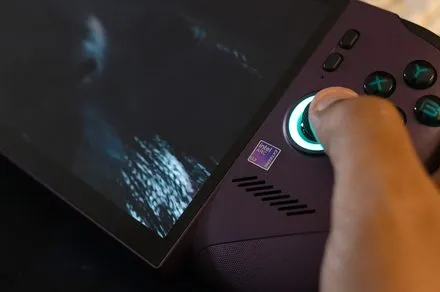 Intelの新型ハンドヘルド向けプロセッサー「Arc G3 Extreme」が衝撃のデビュー！圧倒的なゲーム性能と画期的な電力効率で携帯ゲームの常識を塗り替えるか