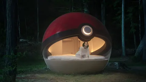 『Pokémon Sleep』北海道に巨大モンスターボール型の宿泊施設が登場