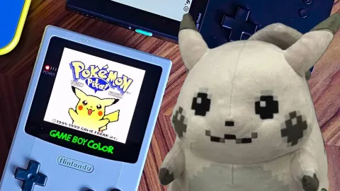 ポケモン30周年を記念して懐かしの「ずんぐりピカチュウ」がぬいぐるみで復活！初代ゲームのドット絵を再現したセピア調の新作グッズが発表！