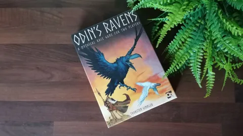 Odin's Ravens：北欧神話の鳥たちが競う、スピーディーな2人用カードゲームが登場！