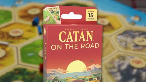 カードのみで『カタン』の戦略性が凝縮！新作カードゲーム『Catan: On the Road』が登場、手軽さと新要素でシリーズファンも初心者も楽しめる！
