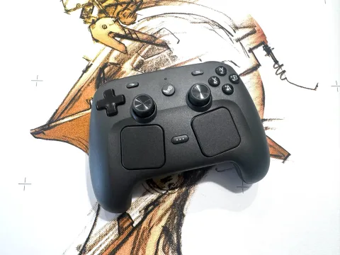 ValveのPC向け新型コントローラー『Steam Controller』が究極の快適性と革新的な操作性を実現、Steamエコシステムに特化したシームレスなゲーム体験を提供！