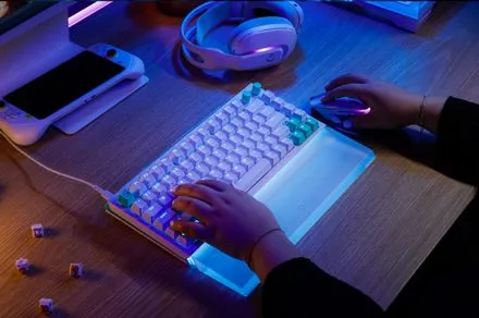 Logitech Gが新作ゲーミングキーボード『G512 X TMRアナログ/メカニカルゲーミングキーボード』を発表！キー入力の深さで操作が変わる革新的な機能を搭載し、無限のカスタマイズ性を実現