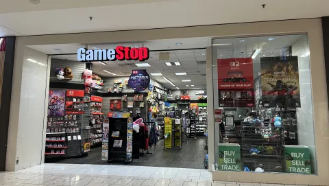 ゲームストップがオンラインマーケットプレイス大手eBayに対し555億ドルでの買収を提案、事業の多角化とAmazonとの競争に挑む新たな戦略を発表